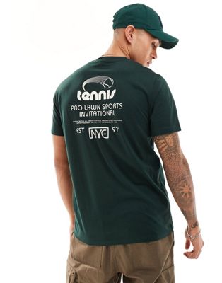 Темно-зеленая футболка с теннисным принтом на спине ASOS DESIGN ASOS DESIGN