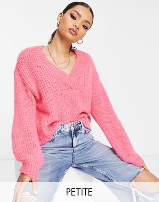 Розовый объемный свитер с v-образным вырезом Vero Moda Petite VERO MODA