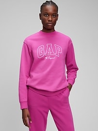 Флисовый свитер бойфренда Gap с круглым вырезом и логотипом Gap