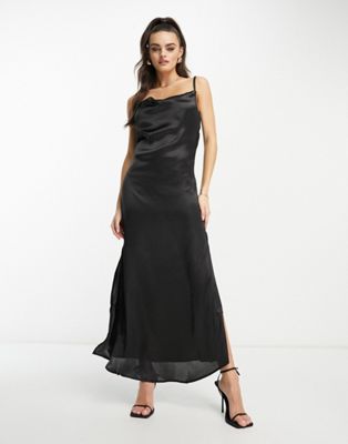 Черное платье-комбинация AX Paris Bardot