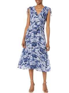 Платье миди с рюшами на рукавах и V-образным вырезом DKNY