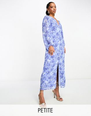 Синее платье макси с v-образным вырезом и пуговицами Vila Petite с цветочным принтом Vila Petite