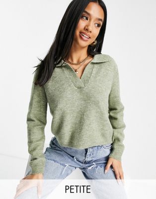 Pieces Petite knitted polo neck top in green Pieces