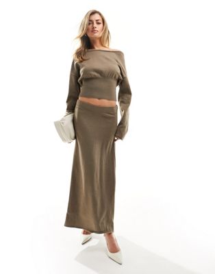 Вязаная юбка миди NA-KD коричневого цвета - часть комплекта NAKD