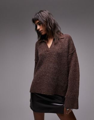 Темно-коричневый вязаный свитер с v-образным вырезом и воротником Topshop TOPSHOP