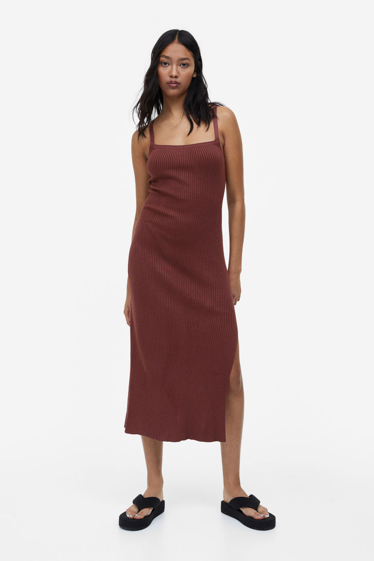 Трикотажное платье в рубчик с открытой спиной H&M