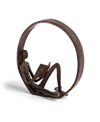 Железная скульптура «Окружённый чтец» Danya B