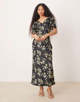 Miss Selfridge Petite v neck midi dress in floral print Miss Selfridge