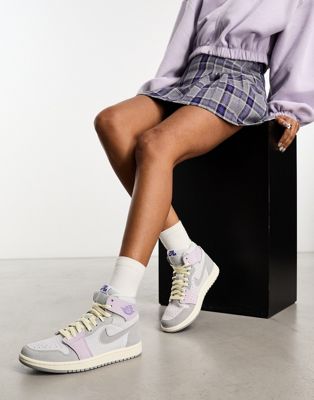 Серые кроссовки Nike Air Jordan 1 Zoom Comfort 2 Nike