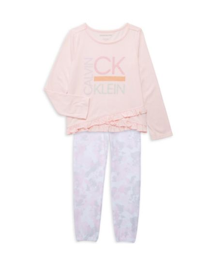 Двухкомпонентный топ с логотипом и логотипом Little Girl; Комплект камуфляжных джоггеров Calvin Klein Jeans