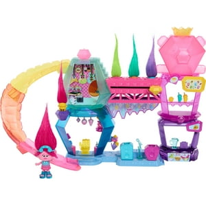 DreamWorks Trolls Band Together Mount Rageous Playset with Queen Poppy Small Doll & 25+ Accessories Trolls