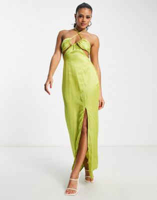 Эксклюзивное атласное платье макси цвета лайм с вырезами и сборками на груди In The Style x Yasmin Devonport In The Style