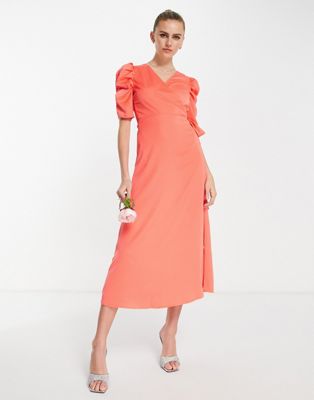 Ярко-оранжевое платье миди с объемными рукавами и запахом спереди Y.A.S Bridesmaid Y.A.S