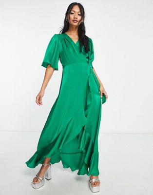 Ярко-зеленое атласное платье макси с развевающимися рукавами и запахом спереди Flounce London Flounce London