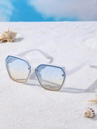 Солнцезащитные очки с тонированными линзами SHEIN