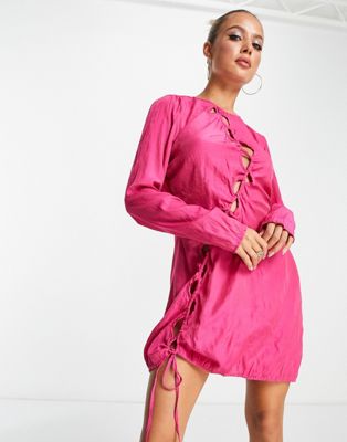 Розовое платье мини с вырезами NA-KD NAKD
