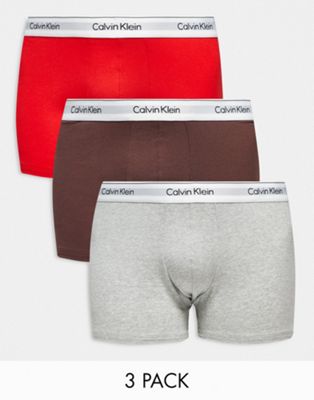 Набор из трех плавок Calvin Klein Plus серого, коричневого и красного цветов Calvin Klein