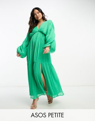 Ярко-зеленое платье макси с микроплиссировкой и трапецией с крыльями летучей мыши ASOS DESIGN Petite ASOS Petite