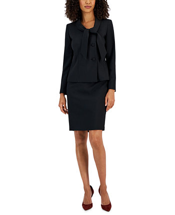 Женский креповый пиджак с завязками на трех пуговицах и узкая юбка-карандаш Le Suit