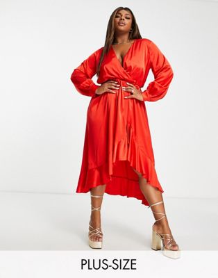 Женское платье средней длины In The Style Plus с объемными рукавами и оборкой на подоле, из атласа, красного цвета In The Style