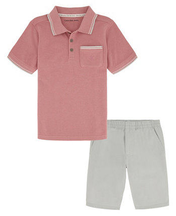 Рубашка-поло из пике с короткими рукавами и саржевые шорты для мальчиков с монограммой и карманами, комплект из 2 предметов Calvin Klein