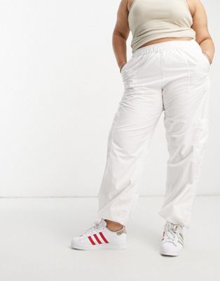 Белые брюки-карго без шнурков ASOS DESIGN Curve ASOS Curve