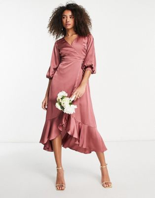 Атласное платье миди с запахом и пышными рукавами Liquorish Bridesmaid нежно-розового цвета Liquorish