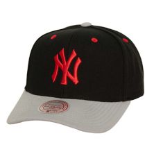 Men's Mitchell & Ness Black New York Yankees Bred Pro Adjustable Hat Mitchell & Ness