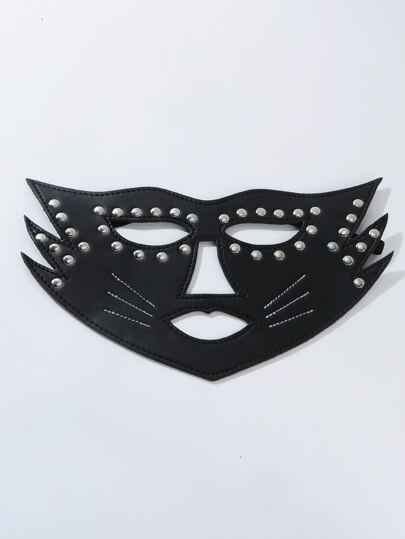 Защитная маска с заклепками SHEIN