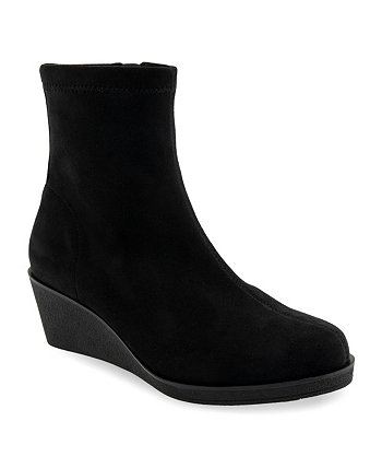 Women's Binnie Wedge Heel Booties Aerosoles