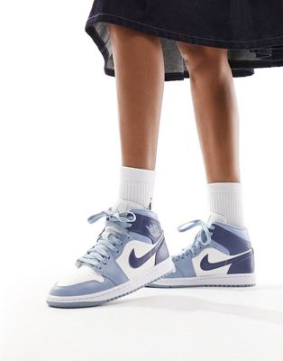 Синие кроссовки Nike Air Jordan 1 Mid Jordan