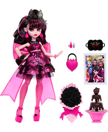 Кукла Дракулаура в праздничном платье Monster Ball с аксессуарами Monster High
