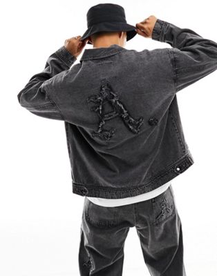 Джинсовая куртка ADPT оверсайз с логотипом серого цвета — часть комплекта ADPT