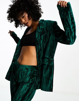 Сшитый на заказ бархатный пиджак изумрудно-зеленого цвета Extro & Vert — часть комплекта. Extro & Vert