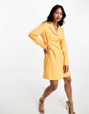Эксклюзивное мини-платье-пиджак Y.A.S с корсетом на шнуровке по бокам цвета манго Y.A.S