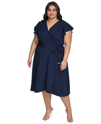 Платье больших размеров с искусственным запахом и воротником-стойкой и развевающимися рукавами DKNY