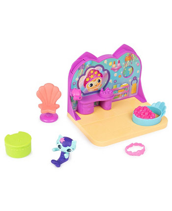 Dreamworks, игровой набор Mercat's Spa Room с игрушечной фигуркой Mercat, игрушками-сюрпризами и мебелью для кукольного домика Gabby's Dollhouse