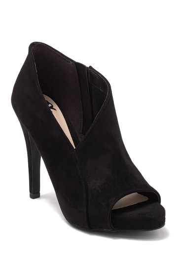 Черный (BLACK)