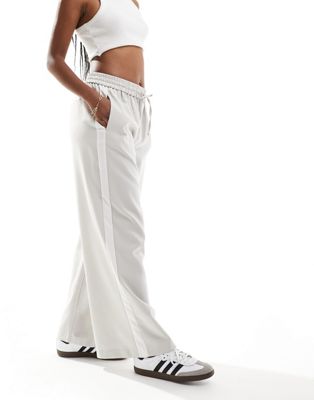 ONLY pull on pants with contrast panel in pale gray  ONLY