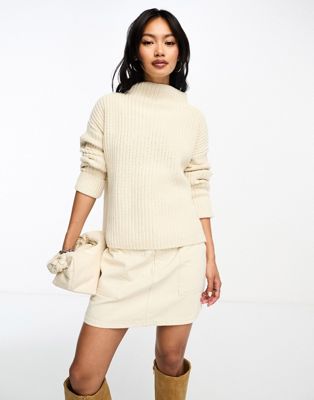 Кремовый вязаный свитер Selected Femme Selected