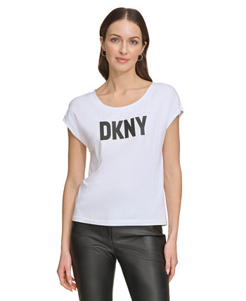 Женская футболка с вырезом «лодочка» и логотипом DKNY