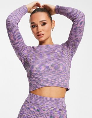 Фиолетовый укороченный свитер космической вязки Gianni Feraud — часть комплекта Gianni Feraud