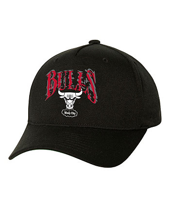 Черная мужская эластичная бейсболка Chicago Bulls SUGA x NBA Capsule Collection Glitch Snapback Mitchell & Ness