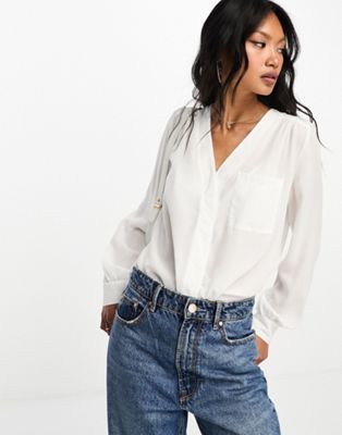 Блуза цвета слоновой кости с длинными рукавами и карманами ASOS DESIGN ASOS DESIGN