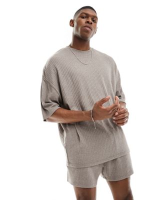 Комплект домашней одежды ASOS DESIGN, состоящий из футболки и шорт в рубчик с текстурой камня ASOS DESIGN