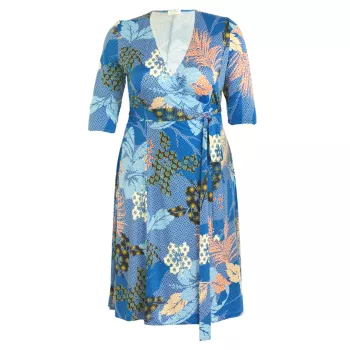 Платье Essential с запахом и цветочным принтом Kiyonna