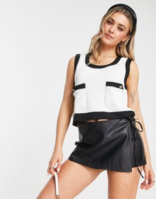 Urban Revivo contrast edge cropped top in black and white Urban Revivo