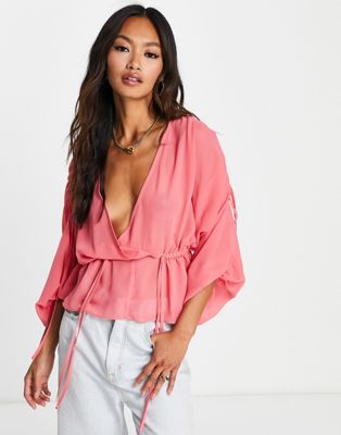 Розовая прозрачная блузка со сборками на плечах и оборкой по краю ASOS DESIGN ASOS DESIGN