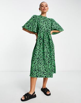 Зеленое платье миди с развевающимися рукавами Vila с животным принтом Vila