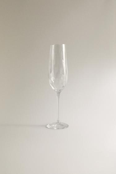 CRYSTALLINE FLUTE GLASS WITH RAISED DESIGN Zara Home